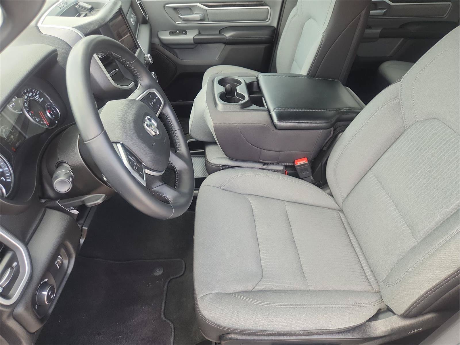 Used 2023 RAM 1500 Big Horn AWD/4WD image 18