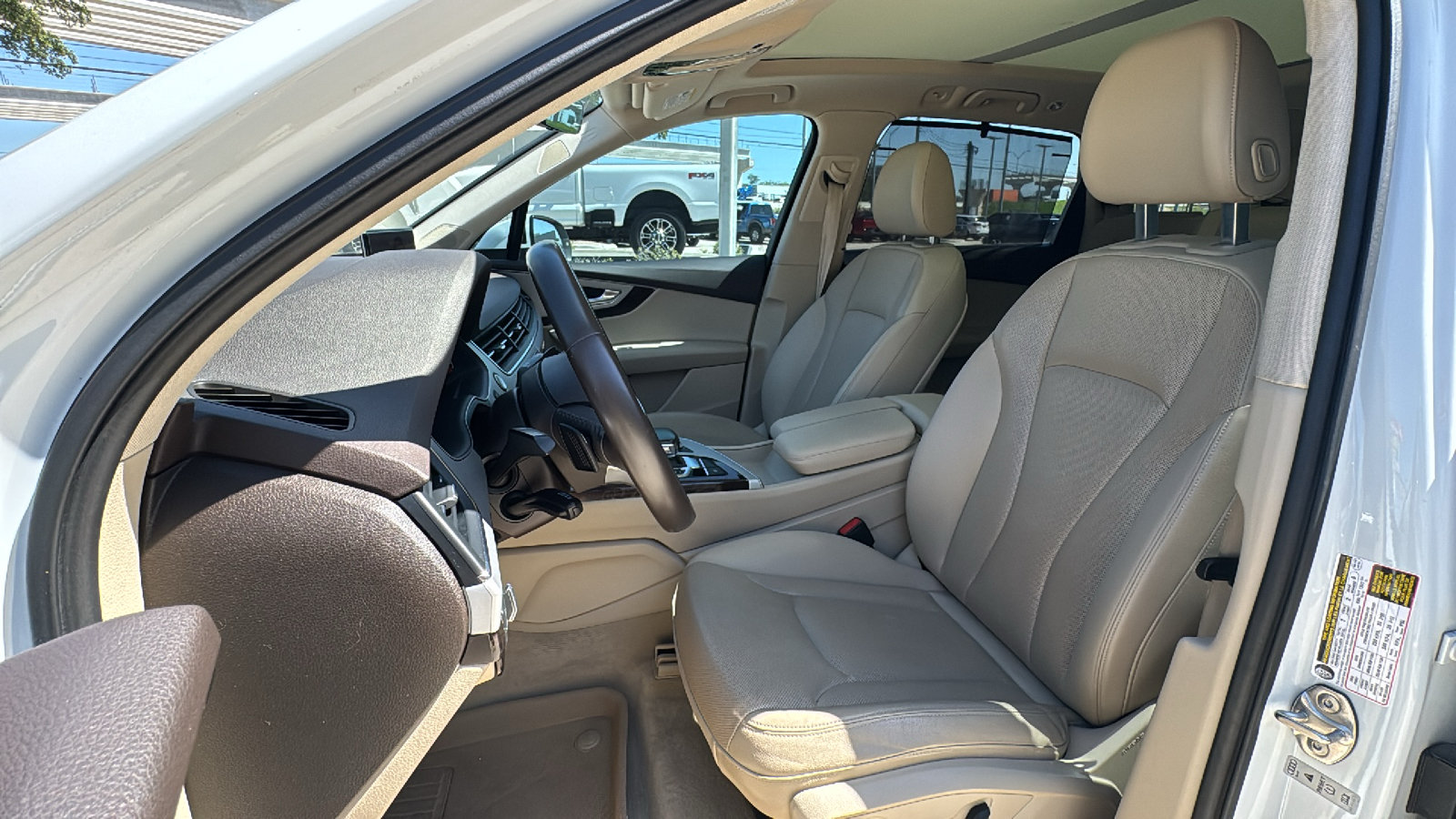 Used 2019 Audi Q7 2.0T Premium Plus w/ Premium Plus Package AWD/4WD image 14