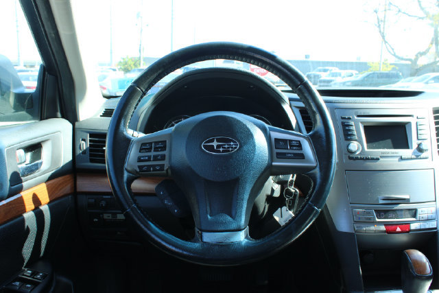Used 2013 Subaru Outback 2.5i Limited w/ Moonroof Pkg AWD/4WD image 19