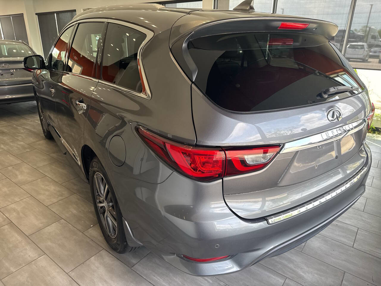 Used 2018 INFINITI QX60 AWD w/ Premium Plus Package image 10