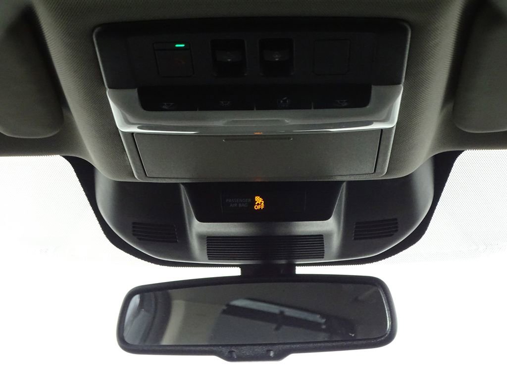 Used 2021 Nissan Rogue SL image 30