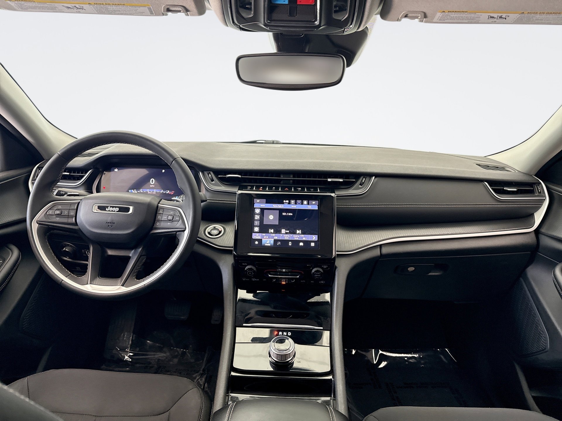 Used 2023 Jeep Grand Cherokee L Laredo image 14