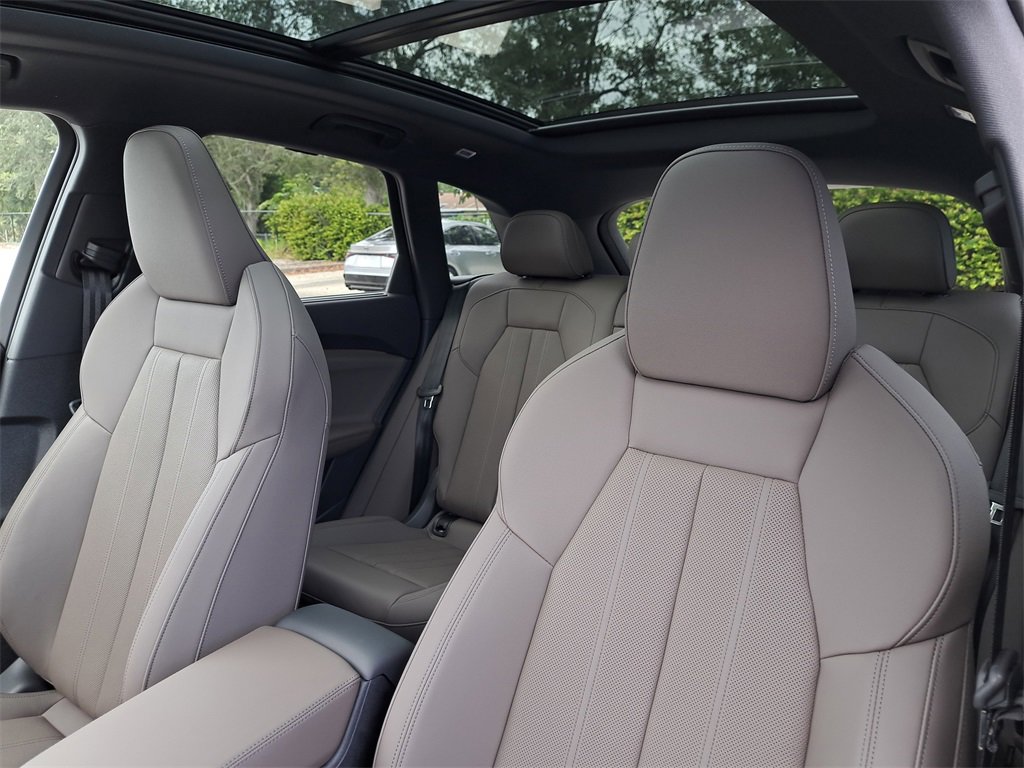 New 2025 Audi Q5 Premium Plus image 17