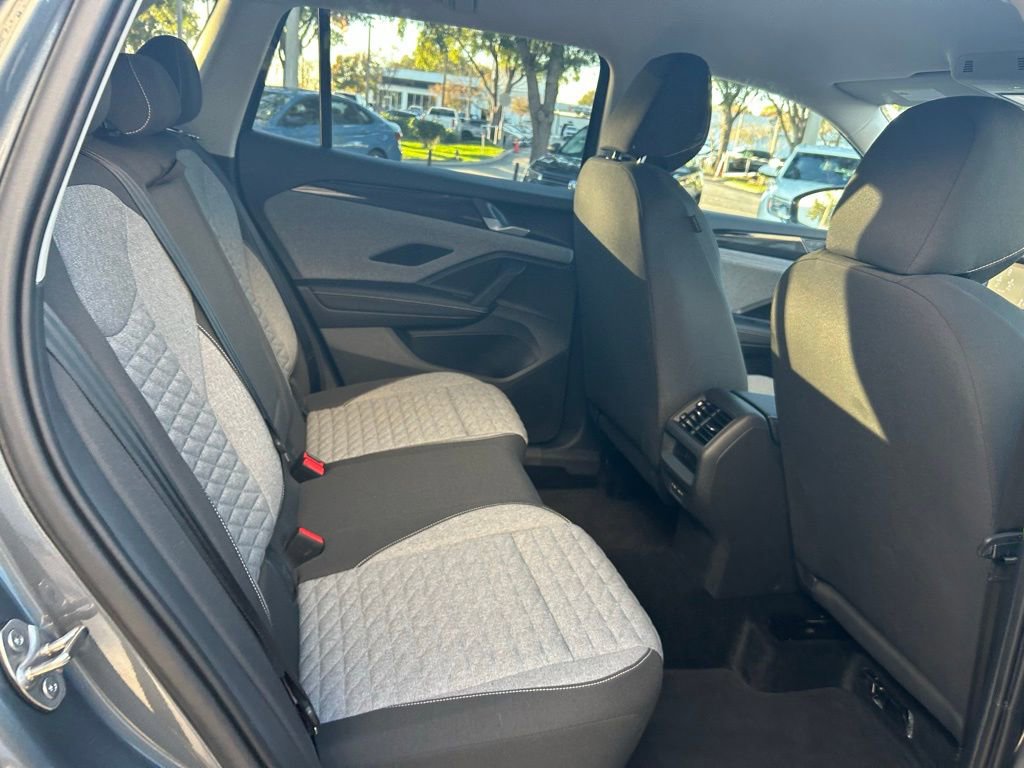 Used 2025 Volkswagen Tiguan S image 41