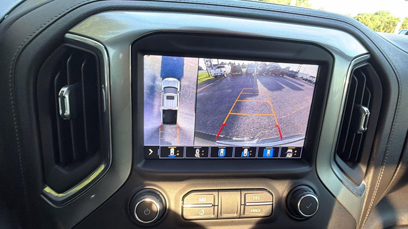 Used 2021 Chevrolet Silverado 1500 LTZ w/ LTZ Premium Package AWD/4WD image 31