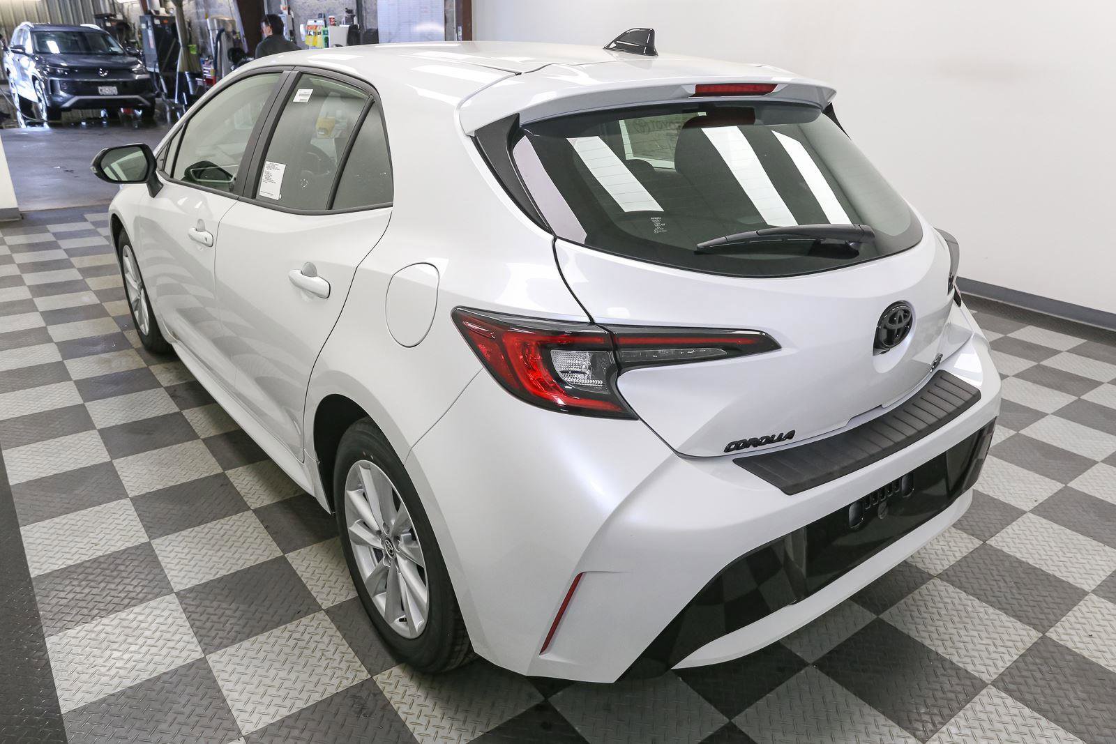 New 2026 Toyota Corolla SE FWD image 9