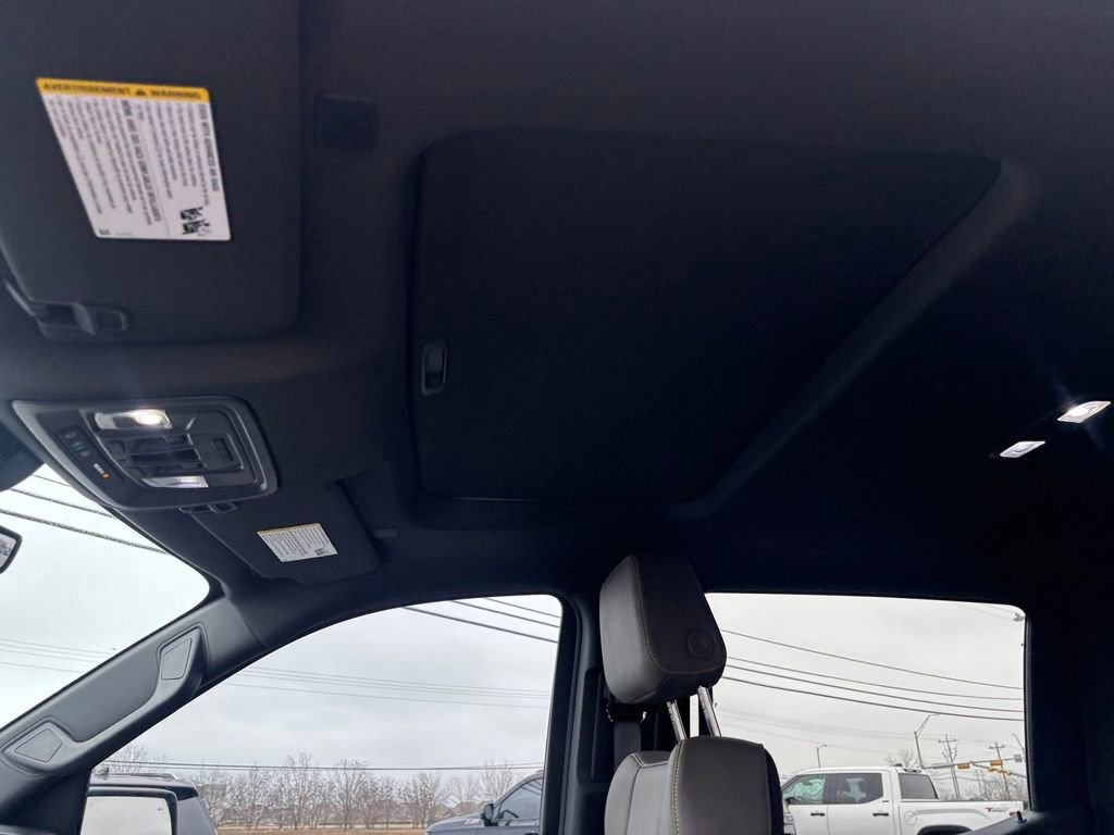 Certified 2025 Chevrolet Silverado 1500 ZR2 w/ Technology Package AWD/4WD image 15