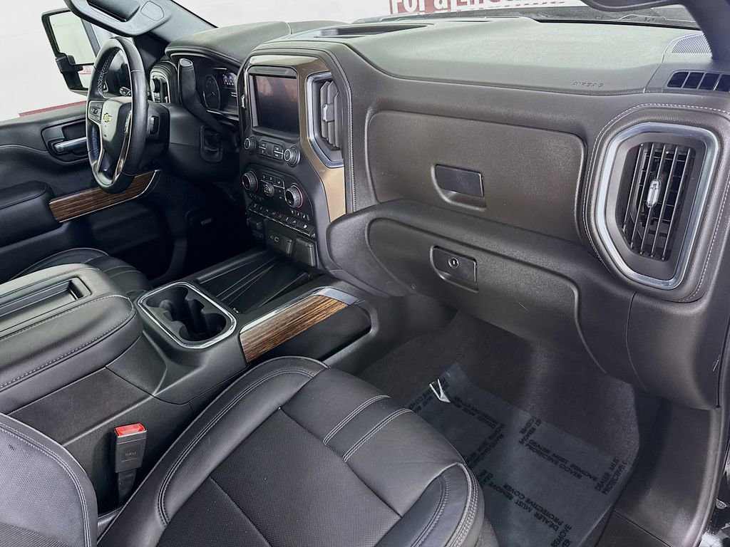 Used 2020 Chevrolet Silverado 3500 High Country w/ Technology Package AWD/4WD image 33