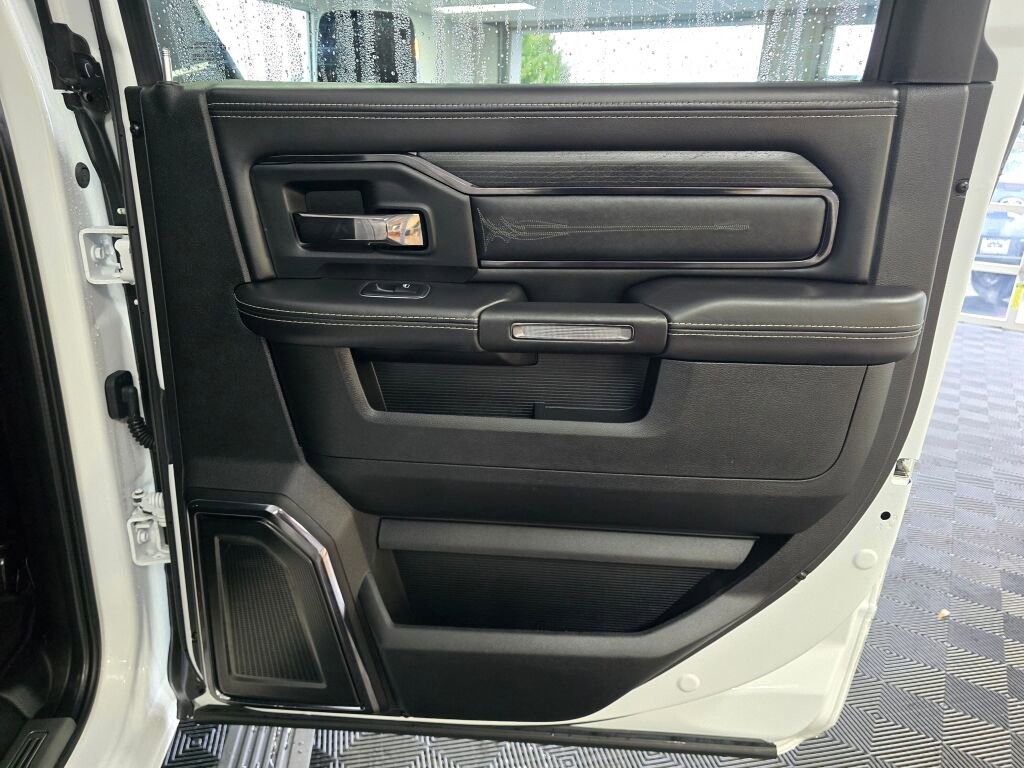 Used 2024 RAM 2500 Limited image 43