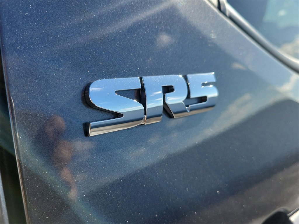 Used 2022 Toyota Tacoma SR5 w/ Technology Package image 8