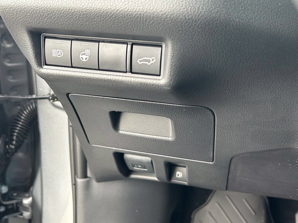 Used 2026 Toyota Grand Highlander AWD image 17