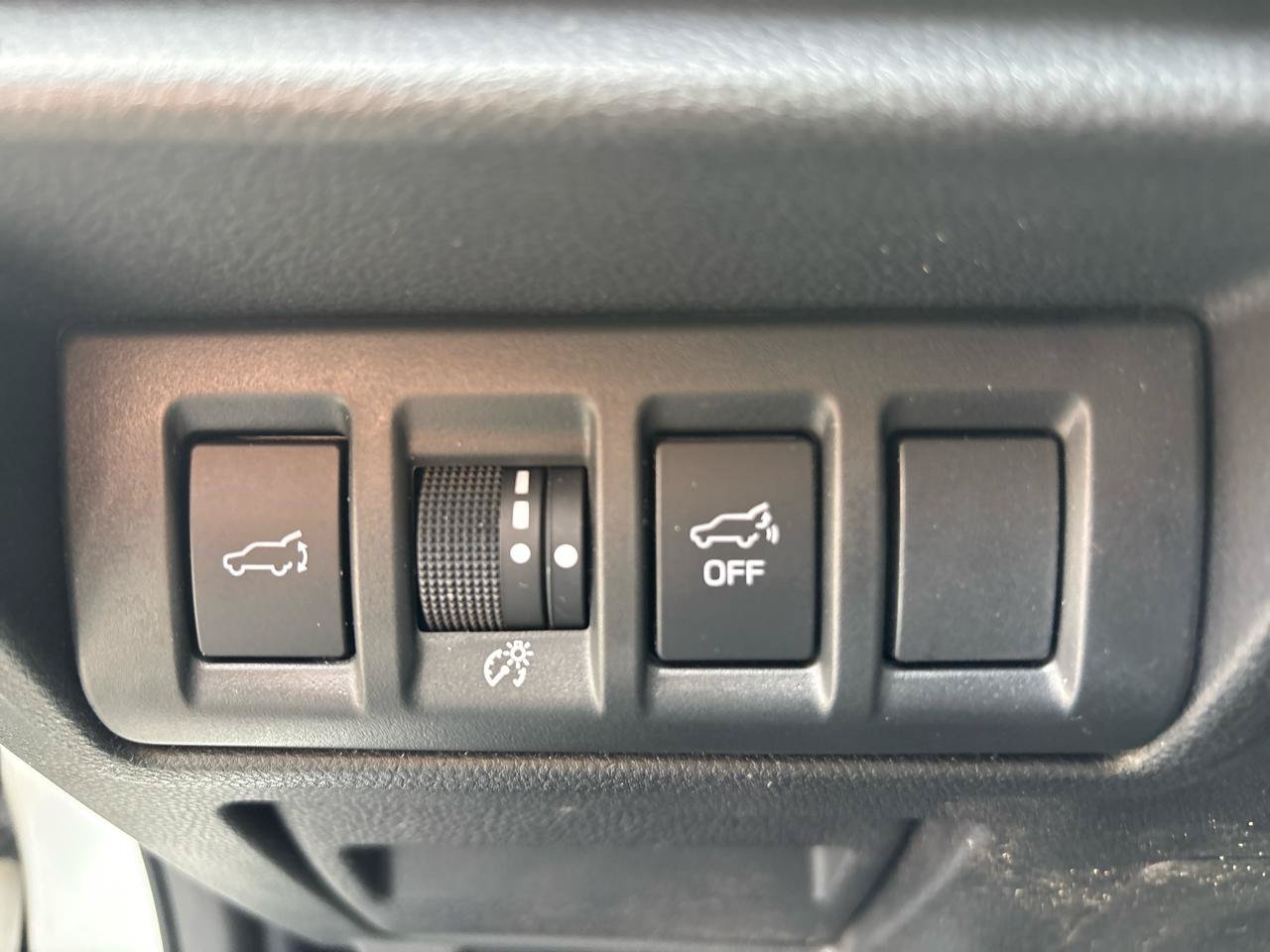 Used 2024 Subaru Outback Premium AWD/4WD image 10