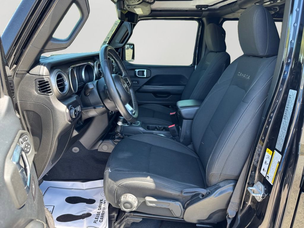 Used 2018 Jeep Wrangler Unlimited Sahara image 24