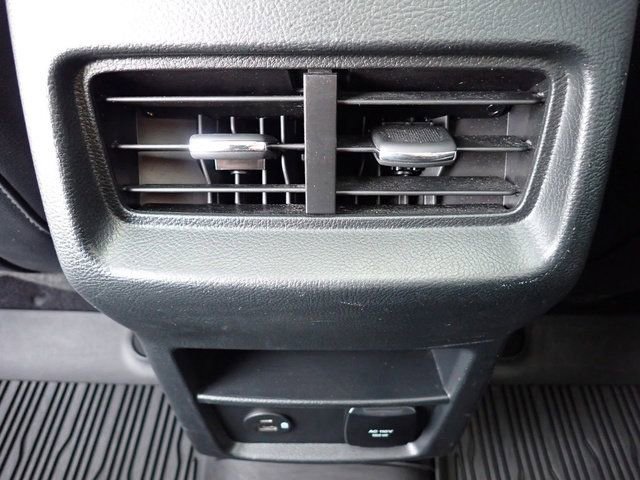 Certified 2022 Ford Edge ST-Line image 19