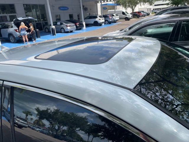 Used 2019 Toyota Avalon Touring w/ Advanced Safety Package FWD image 2