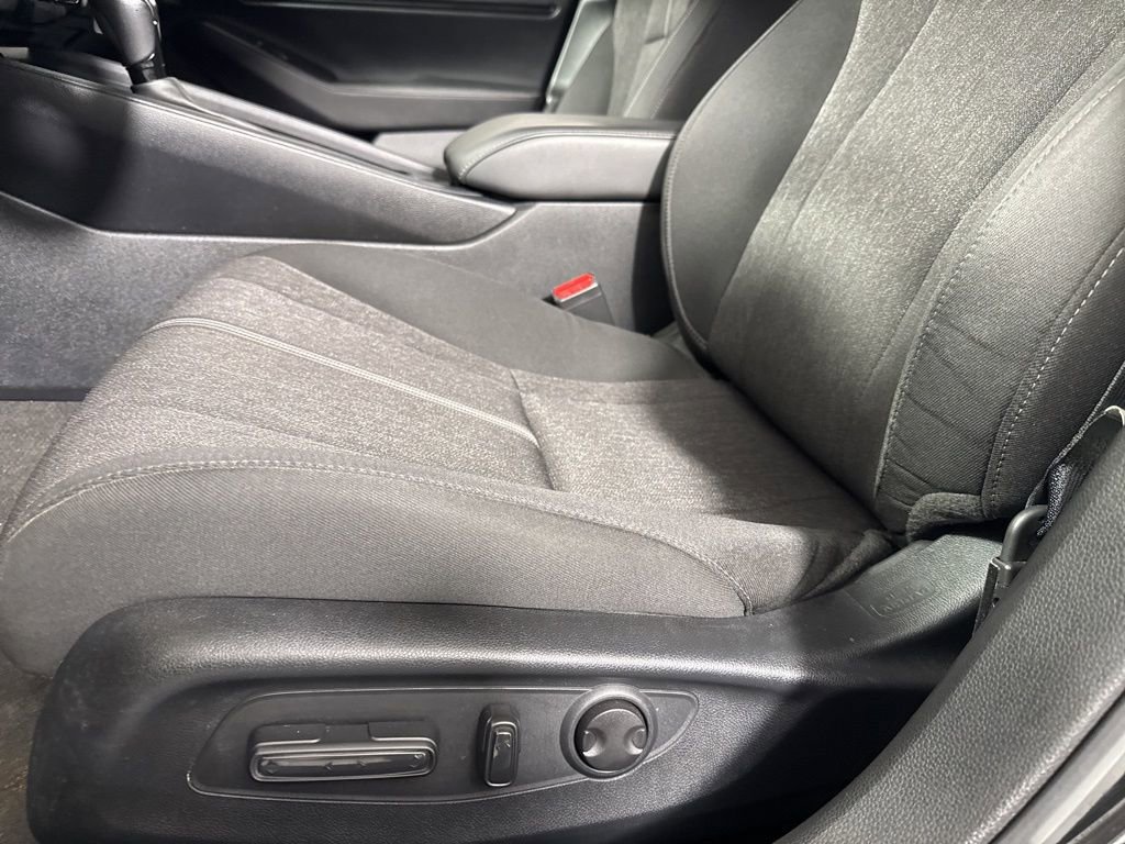 Used 2023 Honda Accord Sport image 15