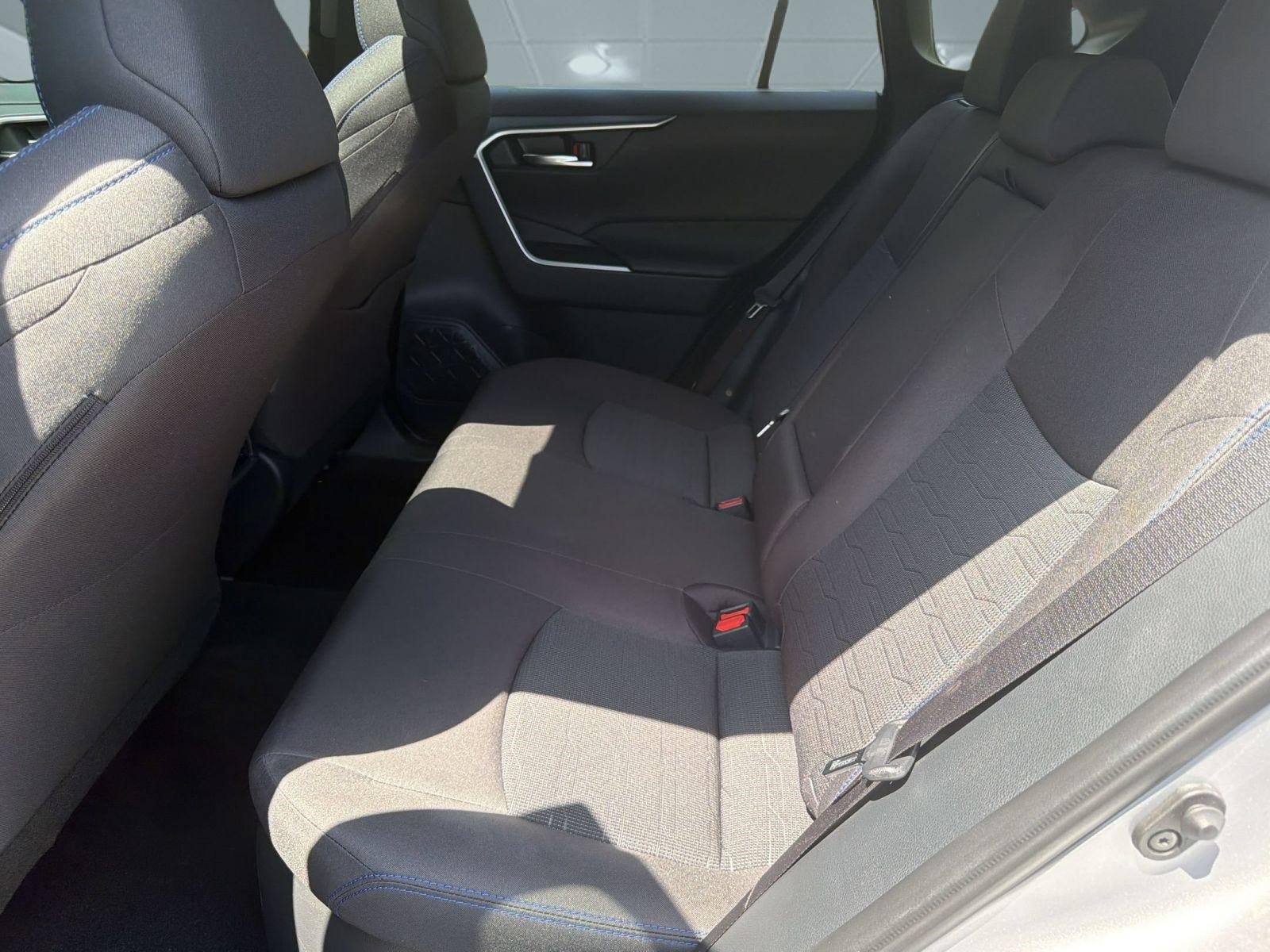 Used 2025 Toyota RAV4 SE w/ Convenience Package AWD/4WD image 23