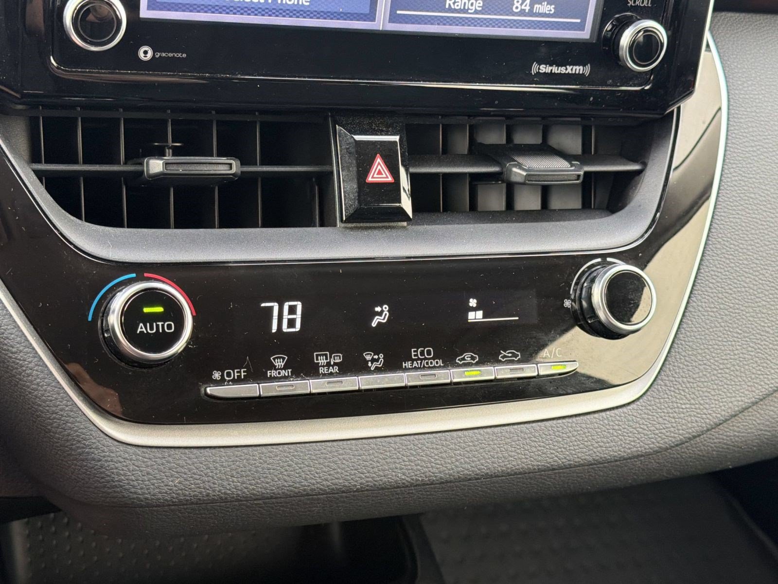 Certified 2021 Toyota Corolla LE w/ LE Convenience Package FWD image 30