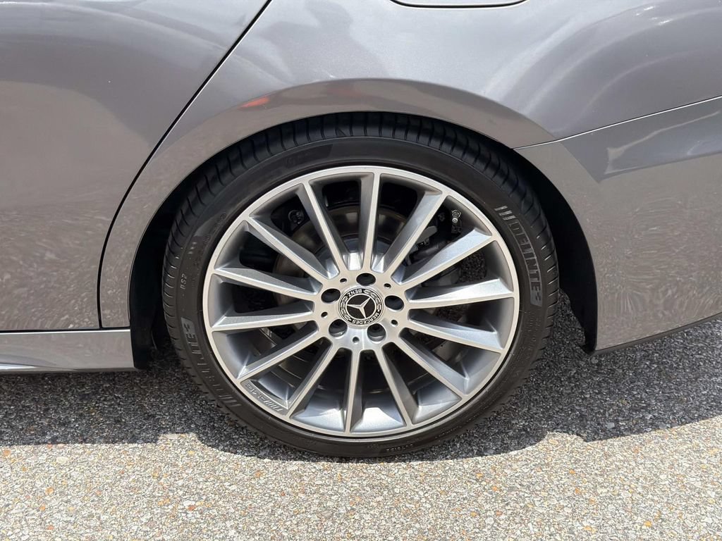Used 2022 Mercedes-Benz A 220 image 4