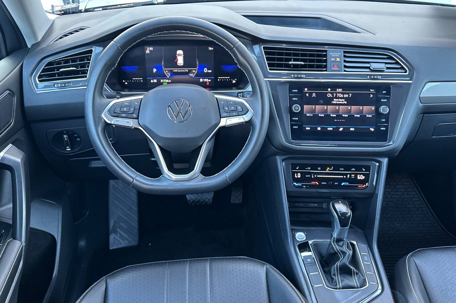 Certified 2023 Volkswagen Tiguan SE image 14