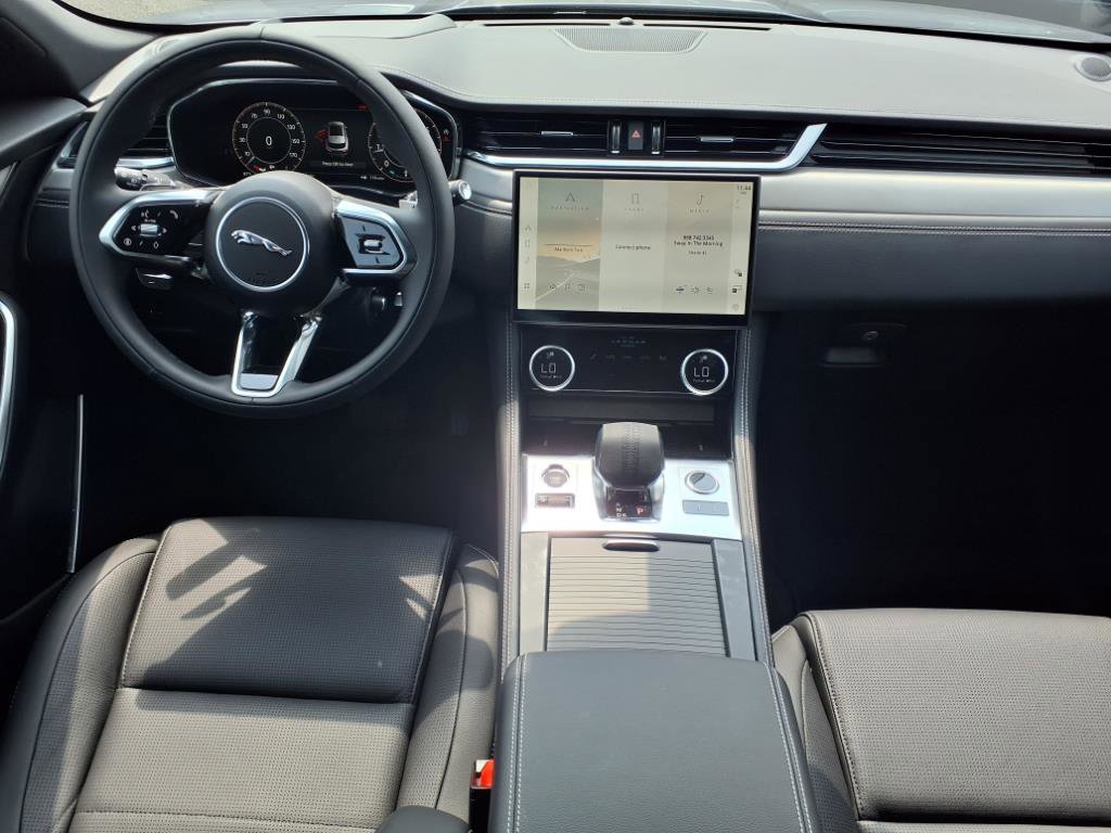 New 2026 Jaguar F-PACE R-Dynamic S image 4