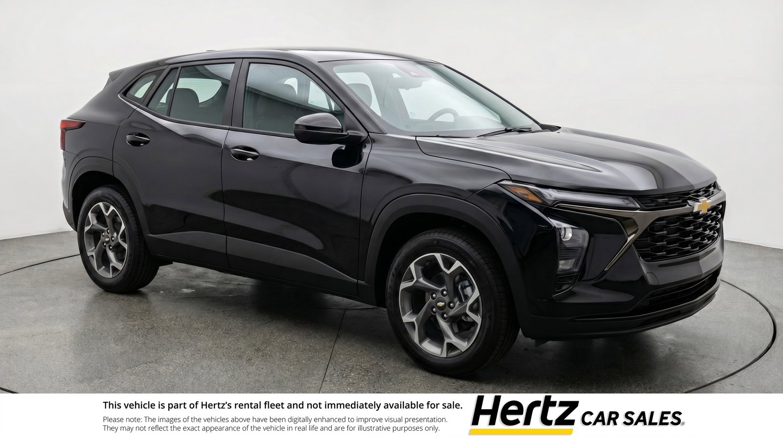 Used 2025 Chevrolet Trax LT image 1