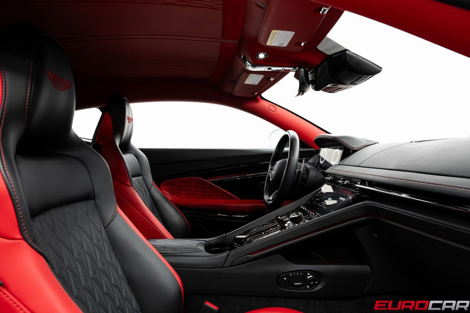 Used 2024 Aston Martin DB12 Coupe RWD image 32