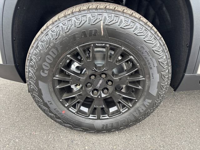 New 2026 GMC Acadia AT4 w/ Luxury Package image 23