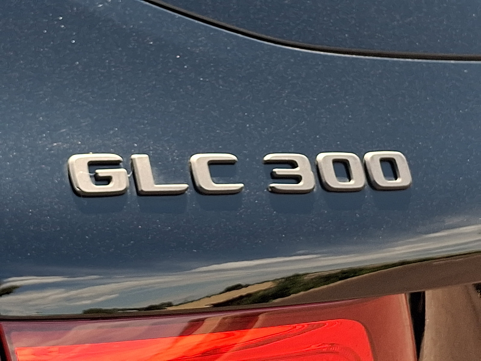 Used 2018 Mercedes-Benz GLC 300 4MATIC image 29