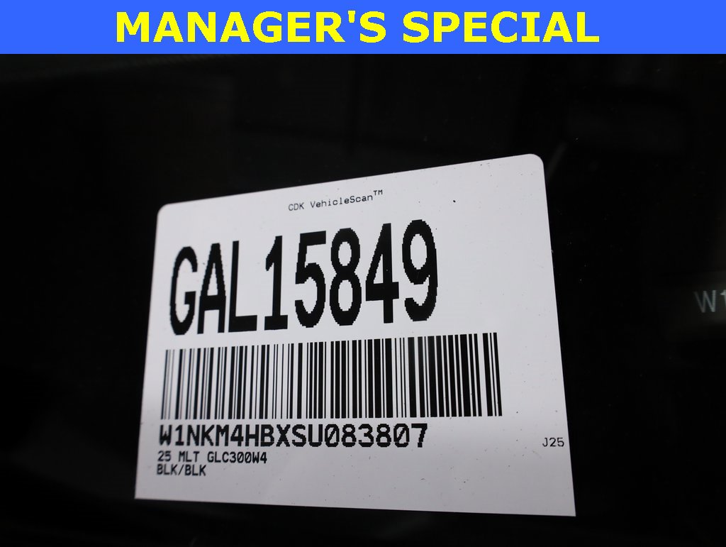 Used 2025 Mercedes-Benz GLC 300 4MATIC image 55