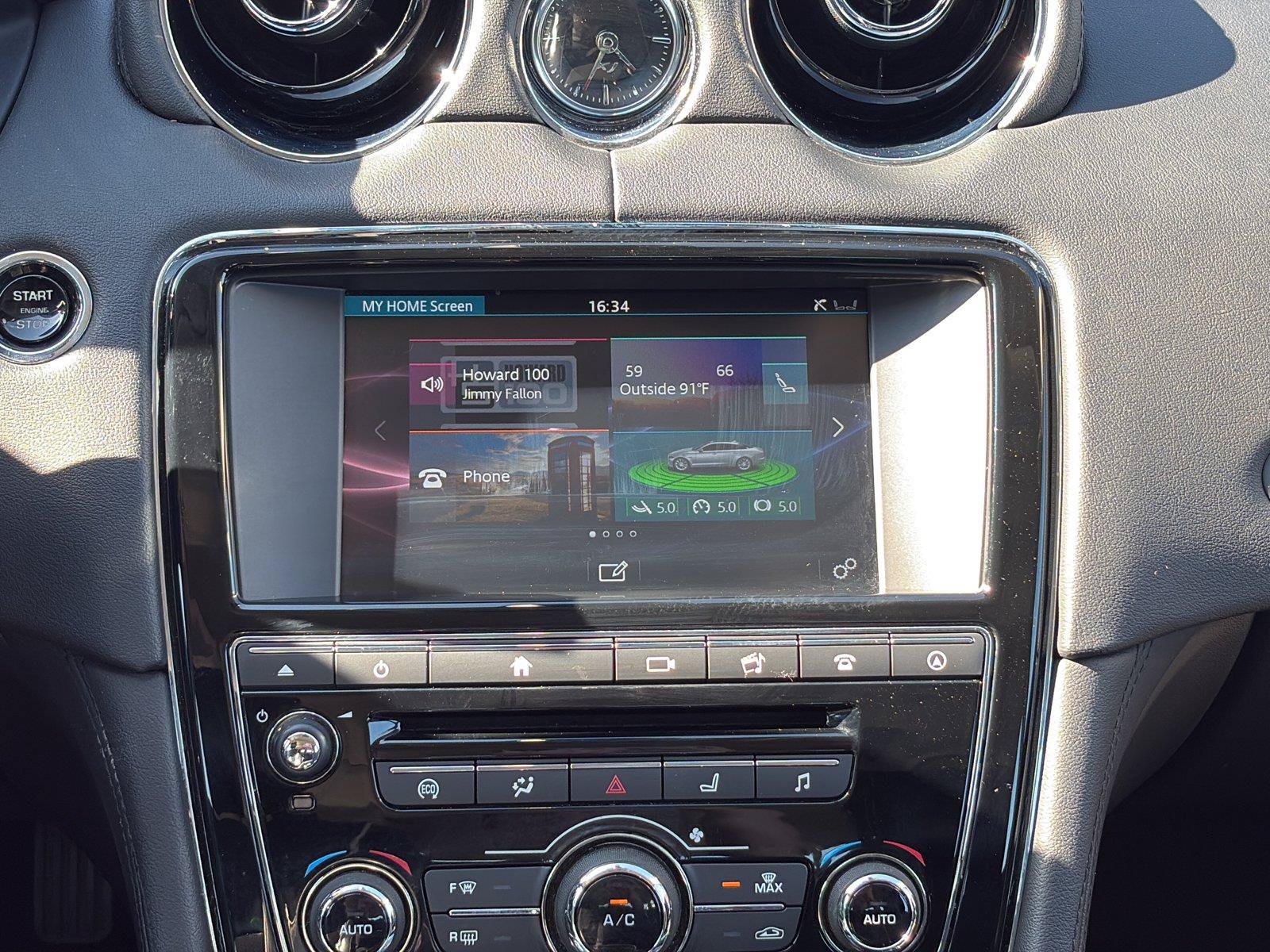Used 2016 Jaguar XJ Supercharged RWD image 14