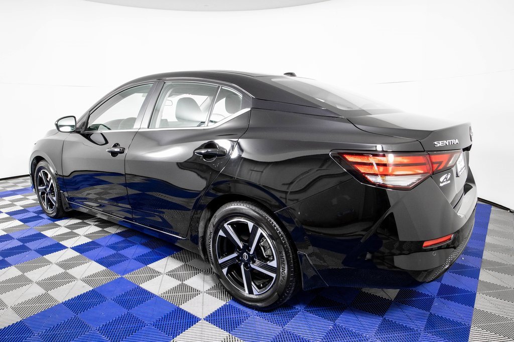 Used 2024 Nissan Sentra SV w/ Trunk Package image 7