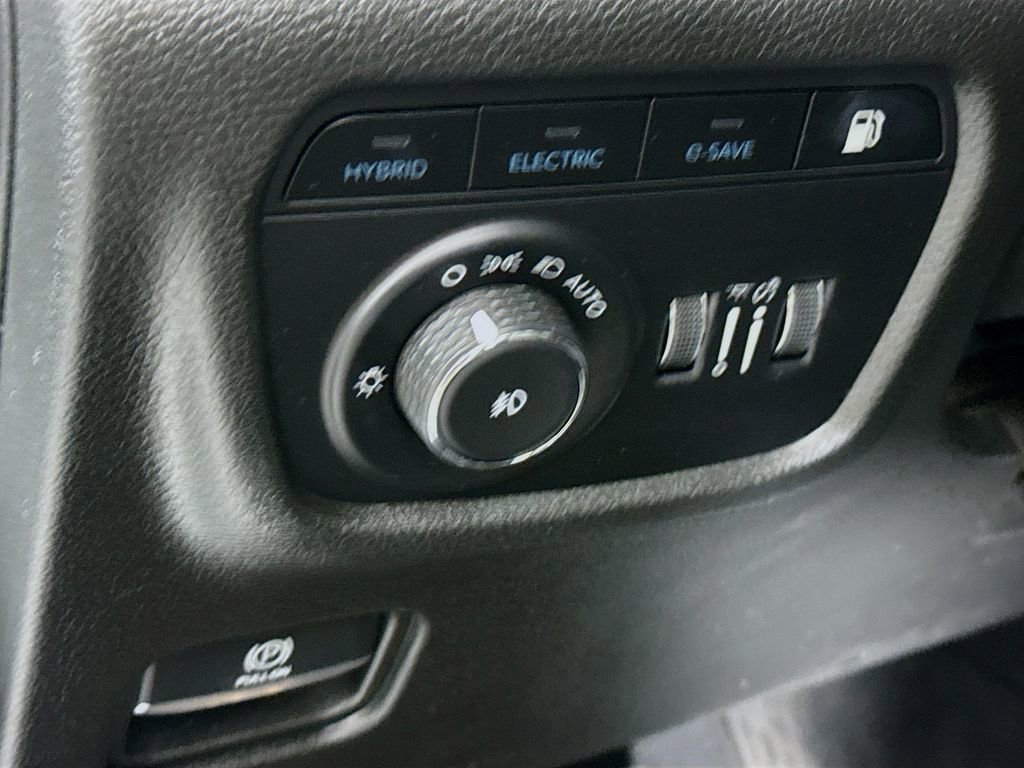 Used 2022 Jeep Grand Cherokee Limited 4xe image 20