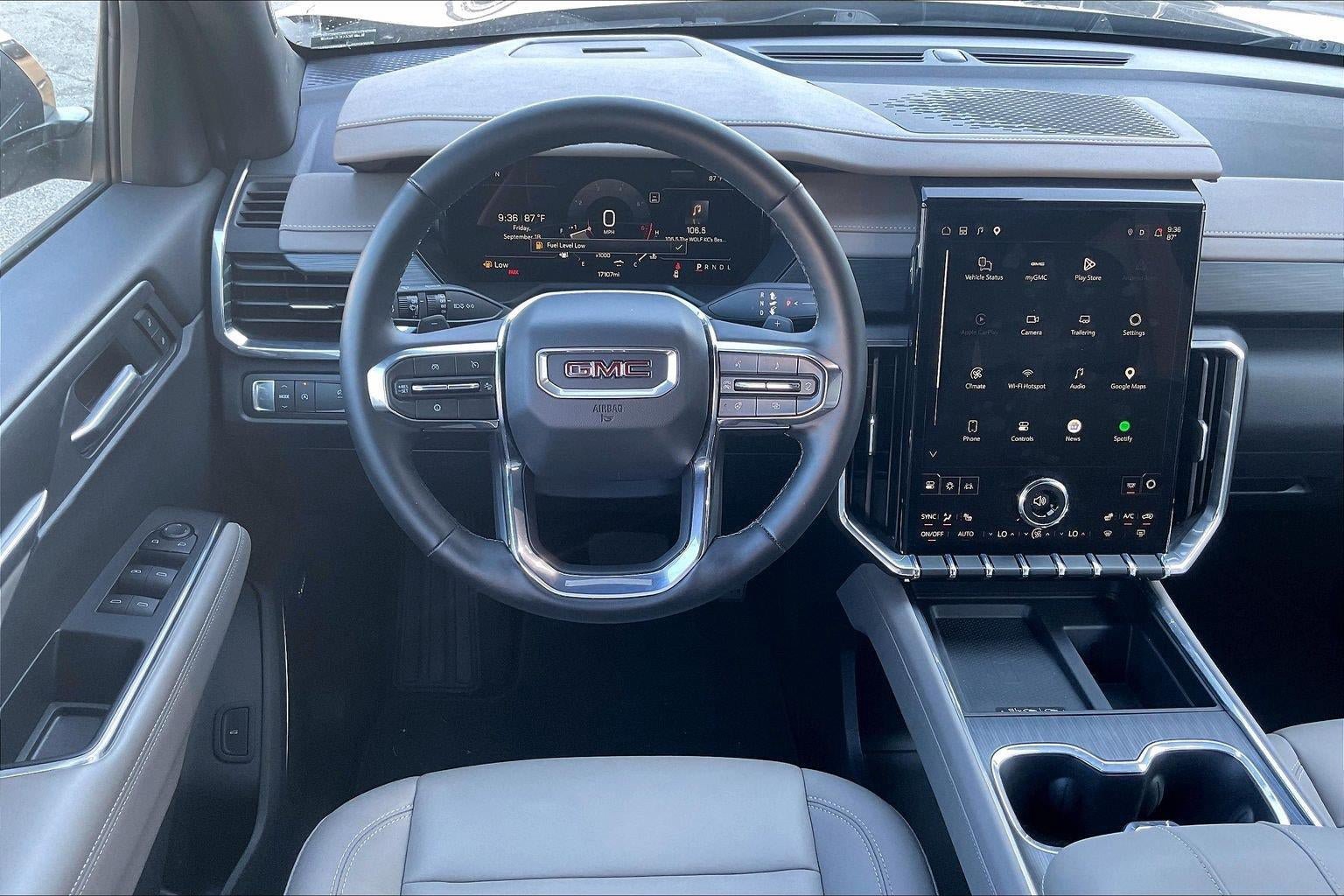 Used 2026 GMC Acadia Elevation w/ Elevation Premium Package FWD image 5