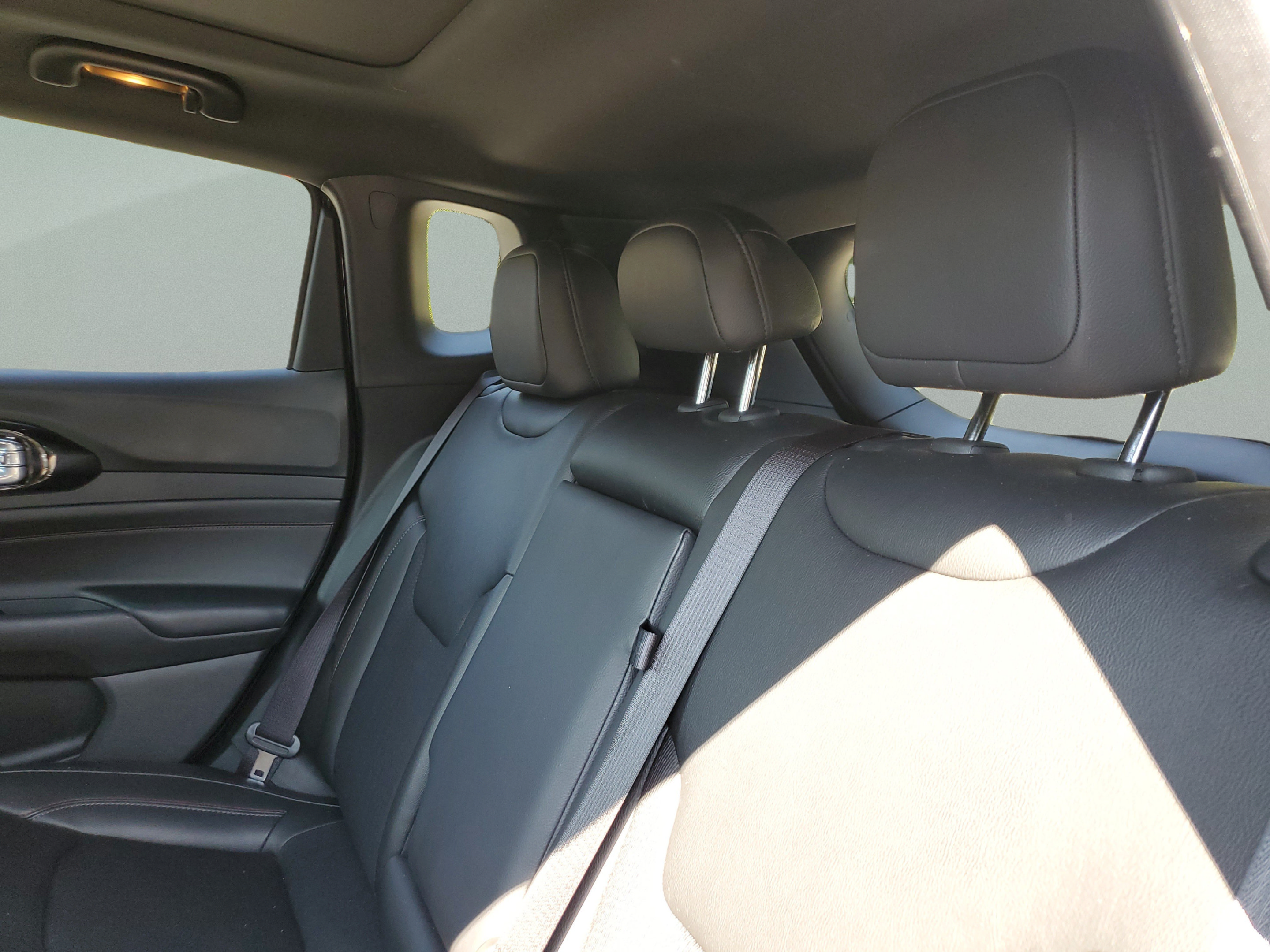 Used 2024 Jeep Compass Trailhawk w/ Sun and Sound Group AWD/4WD image 10