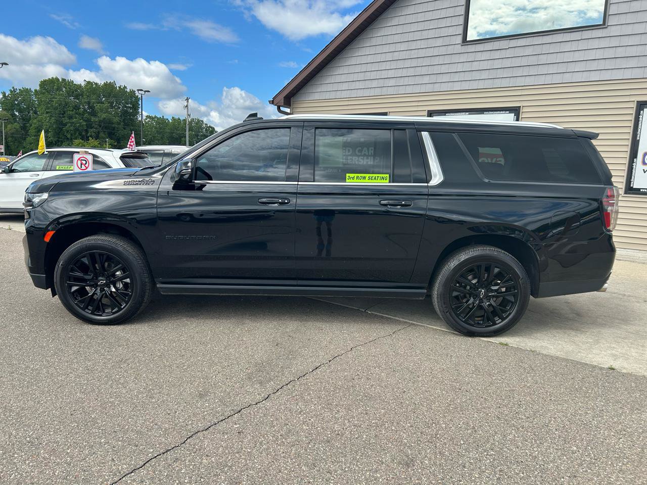Used 2021 Chevrolet Suburban High Country AWD/4WD image 8