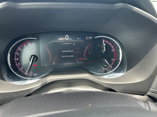 Used 2025 Toyota RAV4 XLE FWD image 29