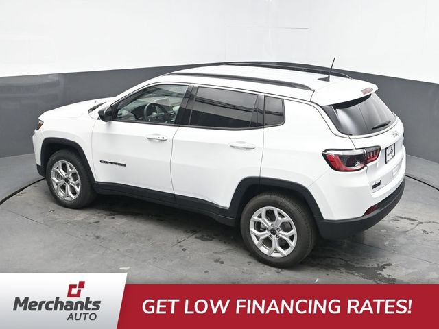 Used 2025 Jeep Compass Latitude AWD/4WD image 26