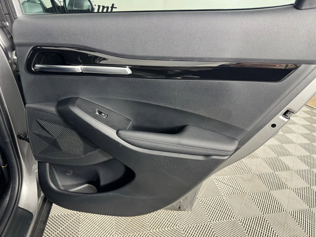 Used 2024 Kia Seltos S image 26