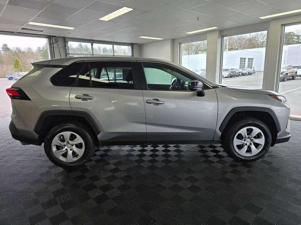 Used 2025 Toyota RAV4 LE image 2