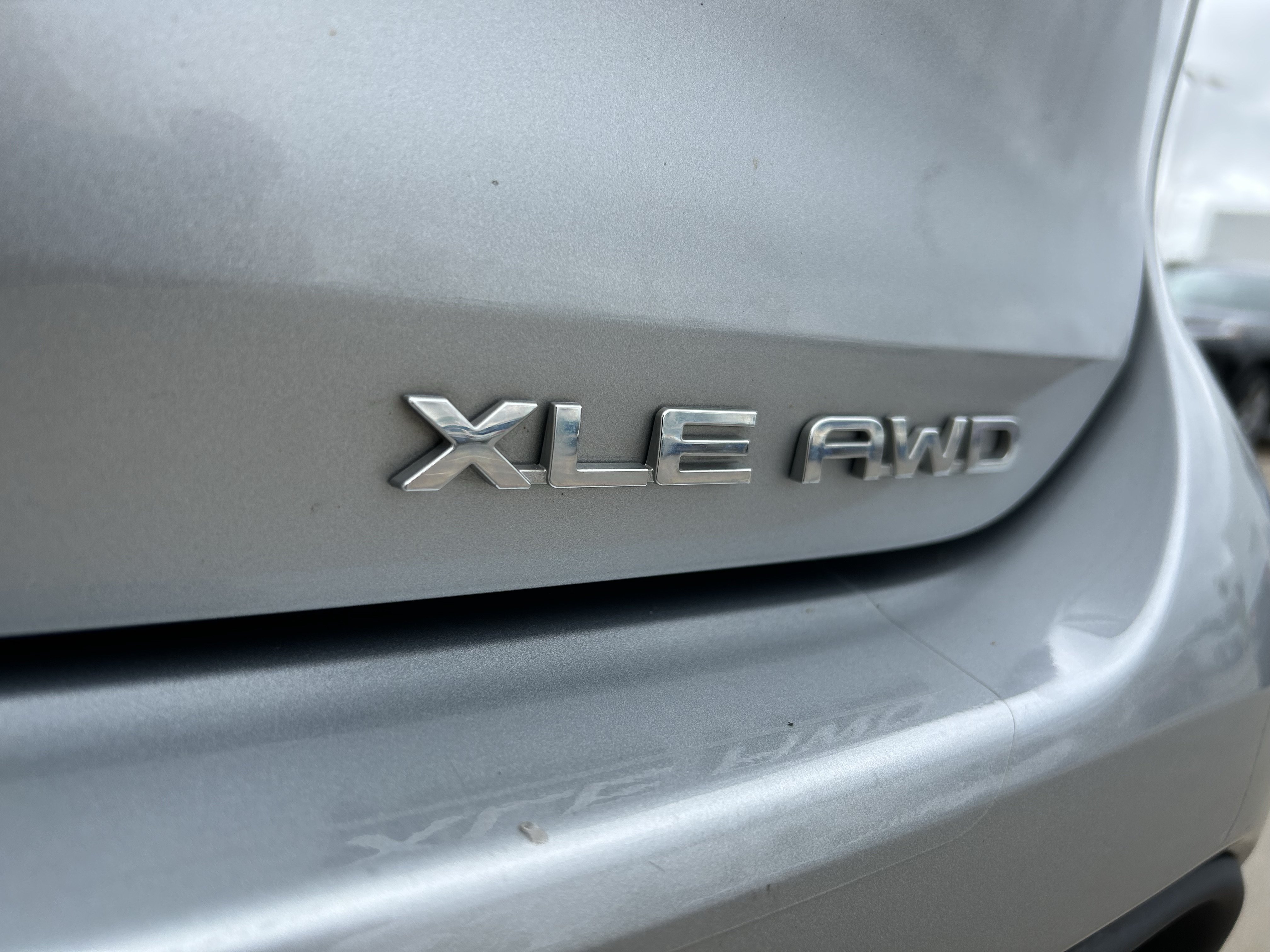 Certified 2020 Toyota Highlander XLE AWD/4WD image 9