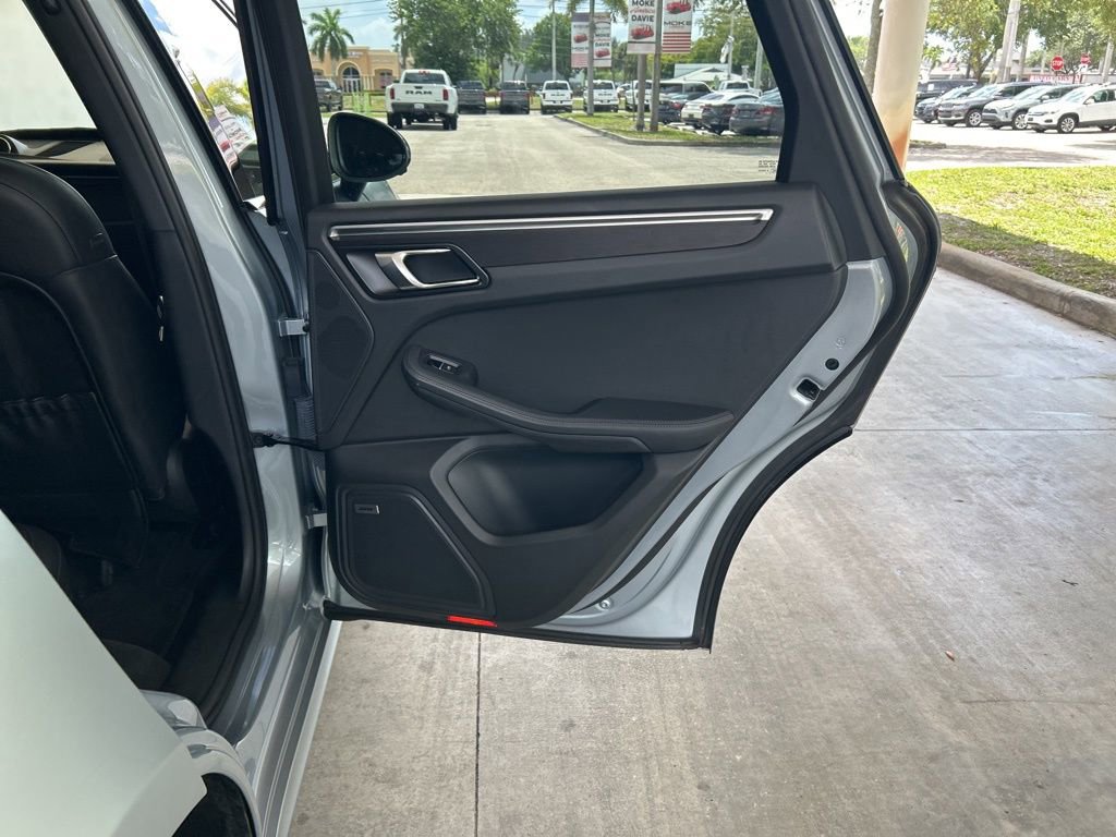 Used 2021 Porsche Macan GTS w/ Premium Package Plus (PF9) image 32