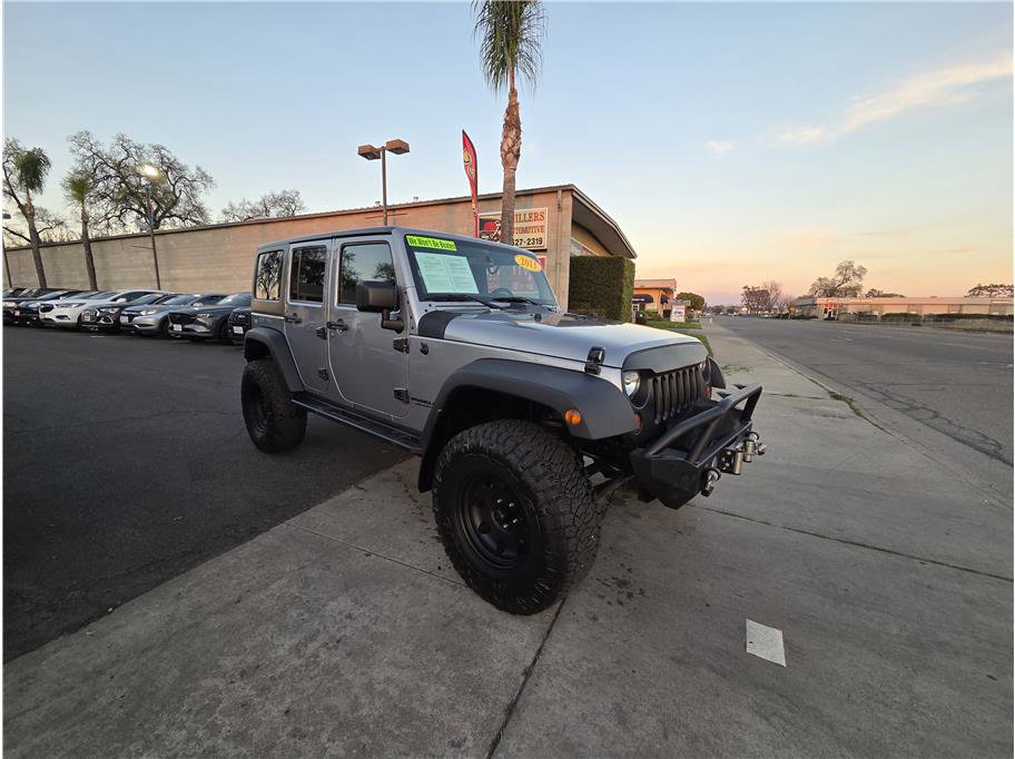 Used 2013 Jeep Wrangler Unlimited Sport w/ PWR Convenience Group AWD/4WD image 3