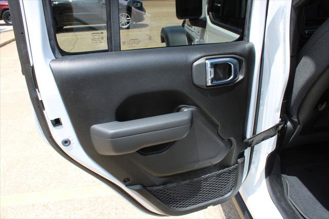 Certified 2026 Jeep Gladiator Rubicon AWD/4WD image 19