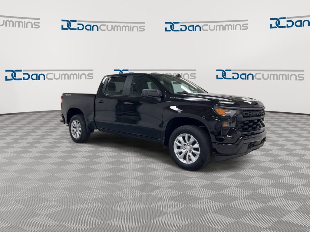 Used 2024 Chevrolet Silverado 1500 Custom AWD/4WD image 2