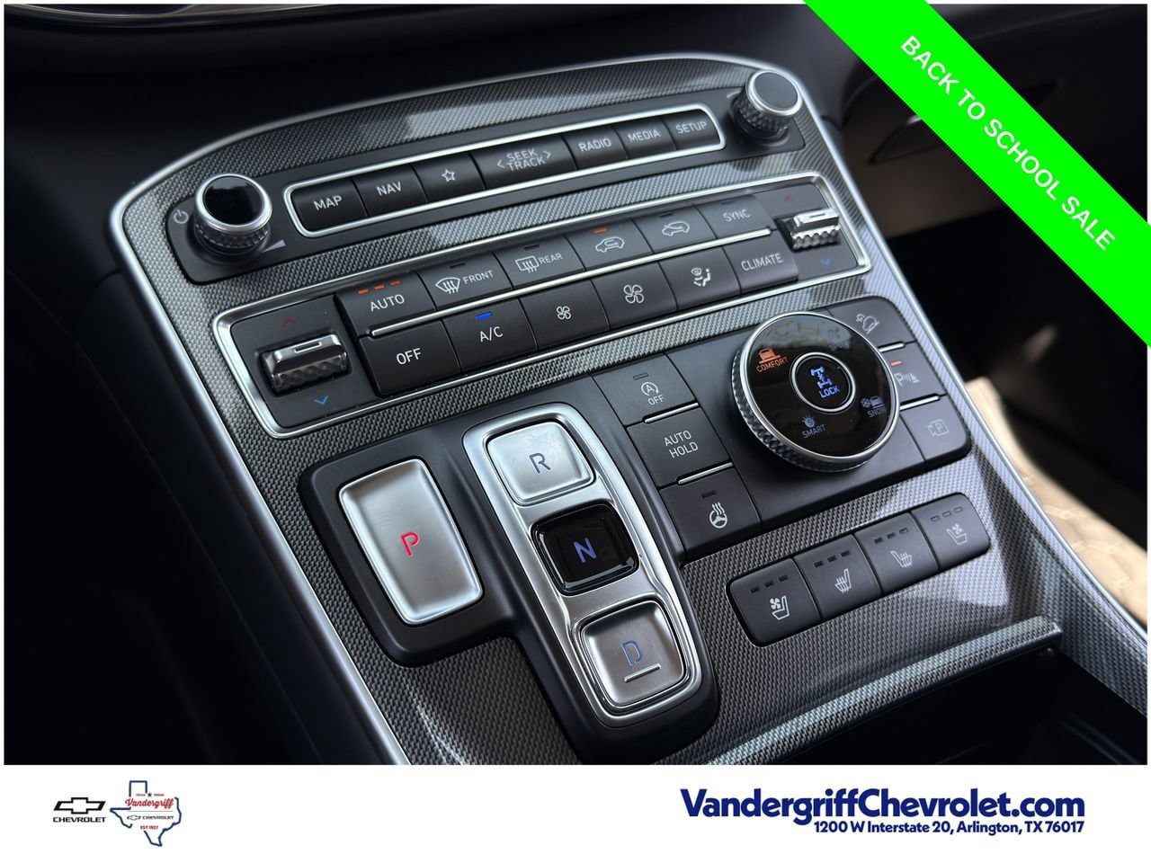 Used 2023 Hyundai Santa Fe Limited AWD/4WD image 17