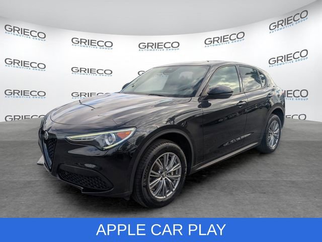 Used 2023 Alfa Romeo Stelvio Sprint RWD image 3