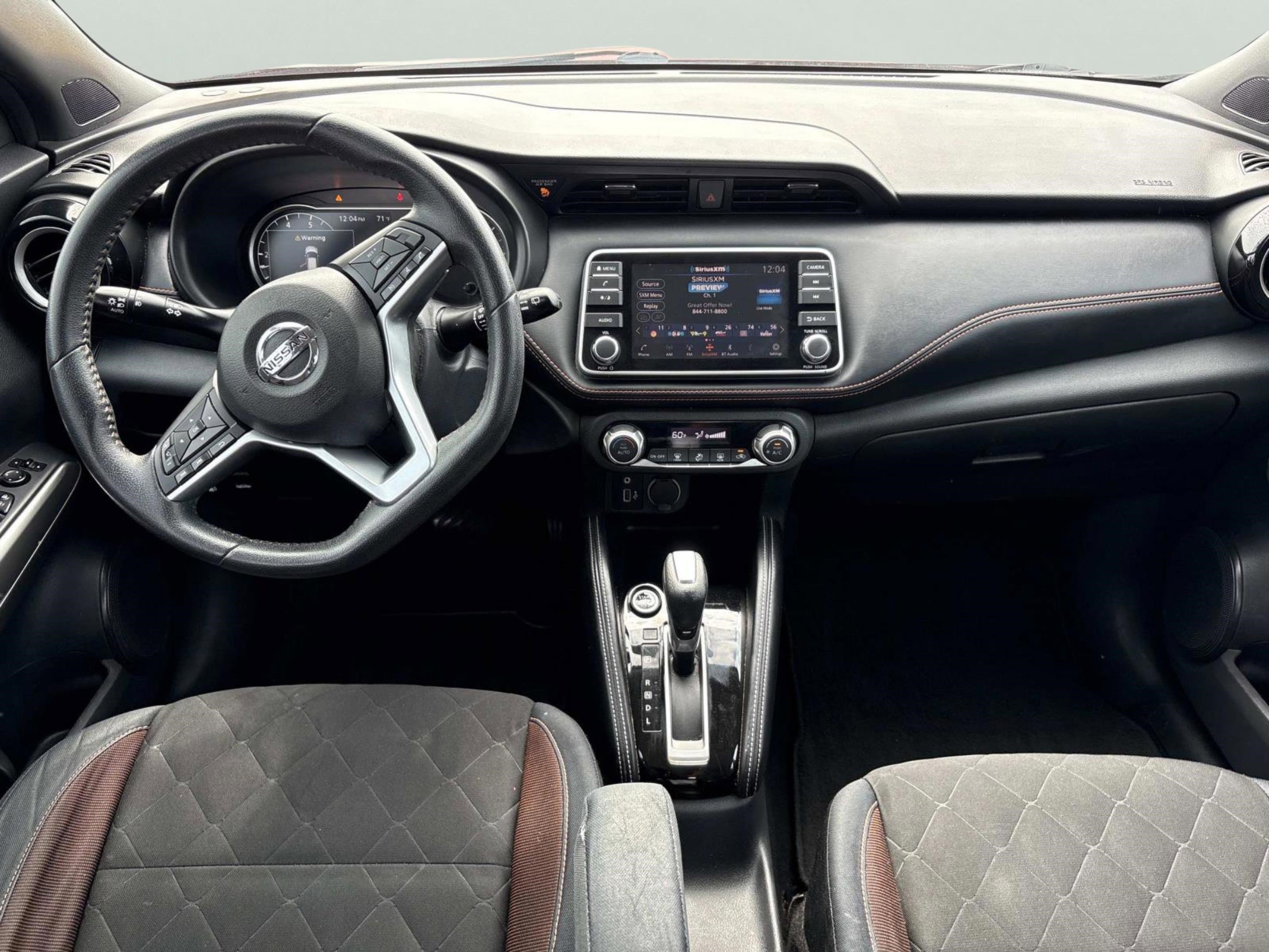 Used 2018 Nissan Kicks SR image 16