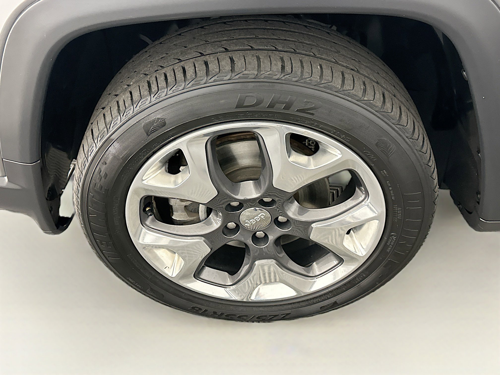 Used 2018 Jeep Compass Limited w/ Navigation Group AWD/4WD image 11