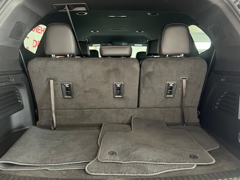 Used 2025 Buick Enclave Sport Touring FWD image 8